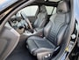 BMW 3-Serie Touring 330e xDrive M-Sport PHEV / Shadow Line / Wide Screen / 1500kg Trekgewicht / M-pakket / Panorama dak / Parkeerassistent-pakket / 19" breedset LM wielen / Elektrische achterklep / Elektrische Stoelen / HUD /  Apple Carplay/Android / Stoel Verwarming /