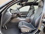 BMW 3-Serie Touring 330e xDrive M-Sport Plug-in PHEV Shadow Line / Wide Screen / 1500kg Trekgewicht / M-pakket / Panorama dak / Parkeerassistent-pakket / 18" breedset LM wielen / Elektrische achterklep / Elektrische Stoelen / HUD /  Apple Carplay/Android /