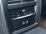 BMW 3-Serie Touring 330e xDrive M-Sport PHEV / Shadow Line / Wide Screen / 1500kg Trekgewicht / M-pakket / Panorama dak / Parkeerassistent-pakket / 19" breedset LM wielen / Elektrische achterklep / Elektrische Stoelen / HUD /  Apple Carplay/Android / Stoel Verwarming /