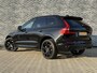 Volvo XC60 2.0 T8 Plug-in hybrid AWD Plus Black Edition | Adaptieve Cruise Control | Panoramadak | Harman Kardon Audio | Stoel-/Stuur-/Voorruitverwarming | Dodehoek Detectie | 360° Parkeercamera |