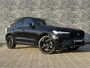 Volvo XC60 2.0 T8 Plug-in hybrid AWD Plus Black Edition | Adaptieve Cruise Control | Panoramadak | Harman Kardon Audio | Stoel-/Stuur-/Voorruitverwarming | Dodehoek Detectie | 360° Parkeercamera |