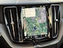Volvo XC60 2.0 T8 Plug-in hybrid AWD Plus Black Edition | Adaptieve Cruise Control | Panoramadak | Harman Kardon Audio | Stoel-/Stuur-/Voorruitverwarming | Dodehoek Detectie | 360° Parkeercamera |