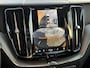 Volvo XC60 2.0 T8 Plug-in hybrid AWD Plus Black Edition | Adaptieve Cruise Control | Panoramadak | Harman Kardon Audio | Stoel-/Stuur-/Voorruitverwarming | Dodehoek Detectie | 360° Parkeercamera |