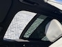 Volvo XC60 2.0 T8 Plug-in hybrid AWD Plus Black Edition | Adaptieve Cruise Control | Panoramadak | Harman Kardon Audio | Stoel-/Stuur-/Voorruitverwarming | Dodehoek Detectie | 360° Parkeercamera |