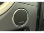 Land Rover Discovery Sport P270e Business Landmark Edition | Panoramadak | Trekhaak | Cold Climate Pack Santorini Black / Light Oyster