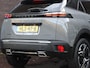 Peugeot 2008 SUV Allure Hybrid 145pk Automaat | Navigatie | Camera v+a | Climate Control | Adaptieve Cruise Control | Parkeersensoren v+a | Keyless | Dodehoeksensor | Draadloze Apple Carplay / Android Auto + telefoonlader | Digitaal instrumentenpaneel | DAB+ radio | Led koplampen | Donker getint glas | 17" lichtmetalen velgen |