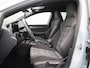 Volkswagen Golf 1.5 eHybrid GTE 272 PK | Plug-In | Trekhaak | LED Matrix Koplampen | Digital Cockpit Pro | Keyless Access | Stoelverwarming | 18 Inch Velgen | Head-Up display | Sport Pakket (DCC) |