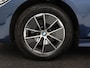 BMW 3-Serie 320i Executive Edition | Sportstoelen | Carplay | Live Cockpit | Half leder | Navigatie | Full LED | Climate control | Parkeerhulp | Cruise control | Bluetooth