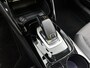 Peugeot 2008 SUV Allure 130pk Automaat | Navigatie | Achteruitrijcamera | Stoelverwarming | Climate Control | Cruise Control | Led koplampen | Parkeersensoren | Keyless start | Apple Carplay / Android Auto | Bluetooth | DAB+ radio | Donker getint glas | 17" lichtmetalen velgen |