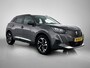 Peugeot 2008 SUV Allure 130pk Automaat | Navigatie | Achteruitrijcamera | Stoelverwarming | Climate Control | Cruise Control | Led koplampen | Parkeersensoren | Keyless start | Apple Carplay / Android Auto | Bluetooth | DAB+ radio | Donker getint glas | 17" lichtmetalen velgen |