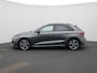 Audi A3 Sportback 45 TFSI e S edition Competition 272 PK | S-Line | Automaat | Navigatie | Camera | SONOS | Trekhaak | Stoelverwarming | LED Matrix | Keyless | Lichtpakket plus ambient light | Dodehoeksensor | Optiekpakket zwart plus | Adaptive Cruise Control |