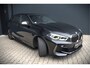 BMW 1-Serie M135i xDrive High Executive Edition | M Performance | Stoelverwarming | Cruise Control | Adaptive LED | Ambiance Verlichting | HIFI | Grootlichtassistent | M Sport Remmen