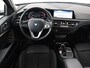 BMW 1-Serie 118i Sport Line | Sportstoelen | Carplay | Half leder | Live Cockpit | Full LED | Navigatie | Sfeerverlichting | Trekhaak | Climate control | Parkeerhulp | Cruise control | DAB | Bluetooth