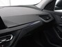 BMW 1-Serie 118i Sport Line | Sportstoelen | Carplay | Half leder | Live Cockpit | Full LED | Navigatie | Sfeerverlichting | Trekhaak | Climate control | Parkeerhulp | Cruise control | DAB | Bluetooth