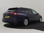 Volkswagen Golf Variant 1.0 eTSI Life 110Pk DSG/AUTO | Trekhaak | Apple carplay Android auto | Navigatie | Cruise control adaptief | Parkeersensoren V&A | 16"LMV
