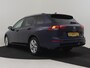 Volkswagen Golf Variant 1.0 eTSI Life 110Pk DSG/AUTO | Trekhaak | Apple carplay Android auto | Navigatie | Cruise control adaptief | Parkeersensoren V&A | 16"LMV