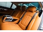 BMW 7-Serie 740Le 327 pk xDrive iPerformance / Nieuwstaat/ Dealer.ond/ Bowers&Wilkins/ Achteras-Sturing/ Pano-dak/ Head-Up/ Keyless/ Lucht-Vering/ Nappa-Leder/ Soft-Close/ 19'' LMV