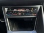 Volkswagen Polo 1.0 TSI R-Line / Navigatie / App connect / Parkeersensoren V+A / Climate controle / Lichtmetaal 16 inch /
