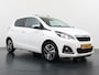 Peugeot 108 Allure TOP! 72pk | Navigatie via Apple Carplay / Android Auto | Elektrisch vouwdak | Achteruitrijcamera | Climate Control | Keyless | Bluetooth | DAB+ radio | Automatisch dimlicht | Multifunctioneel lederen stuurwiel | Donker getint glas | 15" lichtmetalen velgen |