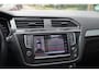 Volkswagen Tiguan 2.0 TSI 4Motion Highline | PANO | CARPLAY | VIRTUAL COCKPIT | CAMERA | TREKHAAK | MOOIE GOED ONDERHOUDEN AUTO |