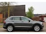 Volkswagen Tiguan 2.0 TSI 4Motion Highline | PANO | CARPLAY | VIRTUAL COCKPIT | CAMERA | TREKHAAK | MOOIE GOED ONDERHOUDEN AUTO |