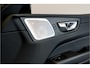 Volvo XC60 2.0 T8 AWD 335kW/456pk Aut8 Plug-in hybrid Long Range R-Design LUCHTVERING + BOWERS&WILKINS + ADAPT.CRUISE + PILOT ASSIST + STOEL-&STUURVERWARMING + GOOGLE DASH + KEYLESS ENTRY&GO + LANE ASSIST + CAMERA + EL.TREKHAAK + PARKSENSOREN V&A + 19" LM-VELGEN!!