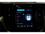 Volvo XC60 2.0 T8 AWD 335kW/456pk Aut8 Plug-in hybrid Long Range R-Design LUCHTVERING + BOWERS&WILKINS + ADAPT.CRUISE + PILOT ASSIST + STOEL-&STUURVERWARMING + GOOGLE DASH + KEYLESS ENTRY&GO + LANE ASSIST + CAMERA + EL.TREKHAAK + PARKSENSOREN V&A + 19" LM-VELGEN!!