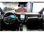 Volvo XC60 2.0 T8 AWD 335kW/456pk Aut8 Plug-in hybrid Long Range R-Design LUCHTVERING + BOWERS&WILKINS + ADAPT.CRUISE + PILOT ASSIST + STOEL-&STUURVERWARMING + GOOGLE DASH + KEYLESS ENTRY&GO + LANE ASSIST + CAMERA + EL.TREKHAAK + PARKSENSOREN V&A + 19" LM-VELGEN!!