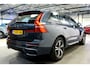 Volvo XC60 2.0 T8 AWD 335kW/456pk Aut8 Plug-in hybrid Long Range R-Design LUCHTVERING + BOWERS&WILKINS + ADAPT.CRUISE + PILOT ASSIST + STOEL-&STUURVERWARMING + GOOGLE DASH + KEYLESS ENTRY&GO + LANE ASSIST + CAMERA + EL.TREKHAAK + PARKSENSOREN V&A + 19" LM-VELGEN!!