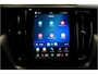 Volvo XC60 2.0 T8 AWD 335kW/456pk Aut8 Plug-in hybrid Long Range R-Design LUCHTVERING + BOWERS&WILKINS + ADAPT.CRUISE + PILOT ASSIST + STOEL-&STUURVERWARMING + GOOGLE DASH + KEYLESS ENTRY&GO + LANE ASSIST + CAMERA + EL.TREKHAAK + PARKSENSOREN V&A + 19" LM-VELGEN!!