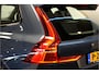Volvo XC60 2.0 T8 AWD 335kW/456pk Aut8 Plug-in hybrid Long Range R-Design LUCHTVERING + BOWERS&WILKINS + ADAPT.CRUISE + PILOT ASSIST + STOEL-&STUURVERWARMING + GOOGLE DASH + KEYLESS ENTRY&GO + LANE ASSIST + CAMERA + EL.TREKHAAK + PARKSENSOREN V&A + 19" LM-VELGEN!!