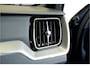 Volvo XC60 2.0 T8 AWD 335kW/456pk Aut8 Plug-in hybrid Long Range R-Design LUCHTVERING + BOWERS&WILKINS + ADAPT.CRUISE + PILOT ASSIST + STOEL-&STUURVERWARMING + GOOGLE DASH + KEYLESS ENTRY&GO + LANE ASSIST + CAMERA + EL.TREKHAAK + PARKSENSOREN V&A + 19" LM-VELGEN!!
