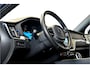 Volvo XC60 2.0 T8 AWD 335kW/456pk Aut8 Plug-in hybrid Long Range R-Design LUCHTVERING + BOWERS&WILKINS + ADAPT.CRUISE + PILOT ASSIST + STOEL-&STUURVERWARMING + GOOGLE DASH + KEYLESS ENTRY&GO + LANE ASSIST + CAMERA + EL.TREKHAAK + PARKSENSOREN V&A + 19" LM-VELGEN!!