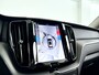 Volvo XC60 T8 Plug-in hybrid AWD Ultra Bright | SOH 100% | Panoramadak | 360° camera | Luchtvering | Harman Kardon | Head-up display | Stoel- en Stuurverwarming | Trekhaak