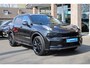 Lynk & Co 01 1.5 MY23! 6.6 BLACKLINE! ZWARTE-HEMEL ROLHOES MY23 360-CAMERA PANO/SCHUIF INFINITY DAB NAVI CARPLAY STOELVERWARMING ELEK.ACHTERKLEP 20"LMV