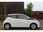 Toyota Aygo 1.0 VVT-i x-play | NAVI | AIRCO | CAMERA | LED | NAP | MOOIE GOED ONDERHOUDEN AUTO |