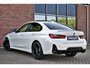 BMW 3-Serie 330e xDrive M-Sport Pro Pano M-zetels ACC HUD 19inch El-klep
