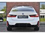 BMW 3-Serie 330e xDrive M-Sport Pro Pano M-zetels ACC HUD 19inch El-klep