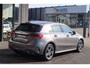 Mercedes-Benz A-klasse 250 e AMG Widescreen Leer Camera CarPlay Stoelverwarming 18” DAB Sensoren