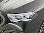 Mercedes-Benz E-klasse AMG 53 4MATIC+ / NL Auto / Luchtvering (AMG RIDE CONTROL) / Panoramadak / Night Pakket / MBUX Superscreen / Achterasbesturing / Burmester / Plug-in hybride / Elektrisch rijbereik tot ca. 100 km /