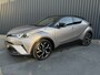 Toyota C-HR / C-HR+ 1.8 Hybrid Bi-tone | Trekhaak afnb. | Dodehoeksensoren | Stuur & Stoel verw. | Prijs Rijklaar!!