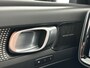 Volvo XC40 T5 262PK Recharge R-Design| Pano| 360camera| Adap.Cruise| Trekha
