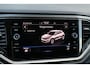 Volkswagen T-Roc 1.5 TSI 150pk DSG Style | Trekhaak | Navigatie | Stoelverwarming | Dodehoeksensor