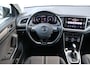 Volkswagen T-Roc 1.5 TSI 150pk DSG Style | Trekhaak | Navigatie | Stoelverwarming | Dodehoeksensor