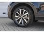 Volkswagen T-Roc 1.5 TSI 150pk DSG Style | Trekhaak | Navigatie | Stoelverwarming | Dodehoeksensor
