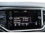 Volkswagen T-Roc 1.5 TSI 150pk DSG Style | Trekhaak | Navigatie | Stoelverwarming | Dodehoeksensor