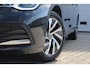 Volkswagen Golf 1.4 eHybrid 204pk Style | SoH 92% | Navigatie | Memory Stoel | App Connect | Parkeersensoren