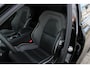Volvo S60 2.0 B3 Plus Dark | 1e Eigenaar | 100% Dealeronderhouden | 19-Inch Lichtmetalen velgen | Harman Kardon Audio | Andriod Auto | Apple CarPlay | Verwarmbaar stuurwiel | Verwarmbare voorstoellen en achterbank | Achteruitrij camera | Elektrisch Bedienbare voorstoel met Memory | Blind spot