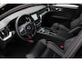 Volvo S60 2.0 B3 Plus Dark | 1e Eigenaar | 100% Dealeronderhouden | 19-Inch Lichtmetalen velgen | Harman Kardon Audio | Andriod Auto | Apple CarPlay | Verwarmbaar stuurwiel | Verwarmbare voorstoellen en achterbank | Achteruitrij camera | Elektrisch Bedienbare voorstoel met Memory | Blind spot