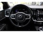 Volvo S60 2.0 B3 Plus Dark | 1e Eigenaar | 100% Dealeronderhouden | 19-Inch Lichtmetalen velgen | Harman Kardon Audio | Andriod Auto | Apple CarPlay | Verwarmbaar stuurwiel | Verwarmbare voorstoellen en achterbank | Achteruitrij camera | Elektrisch Bedienbare voorstoel met Memory | Blind spot